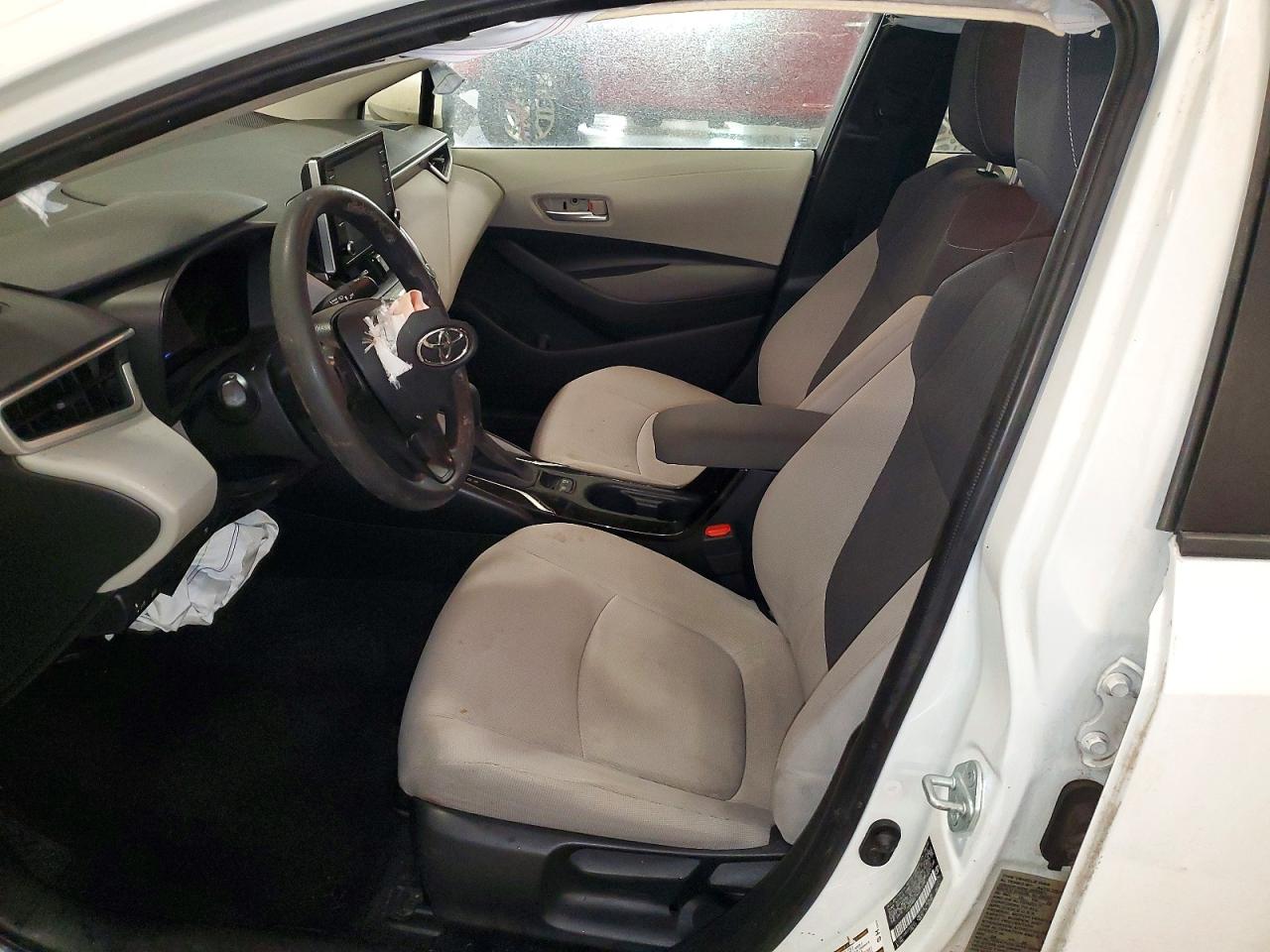 2021 TOYOTA COROLLA LE photo 7