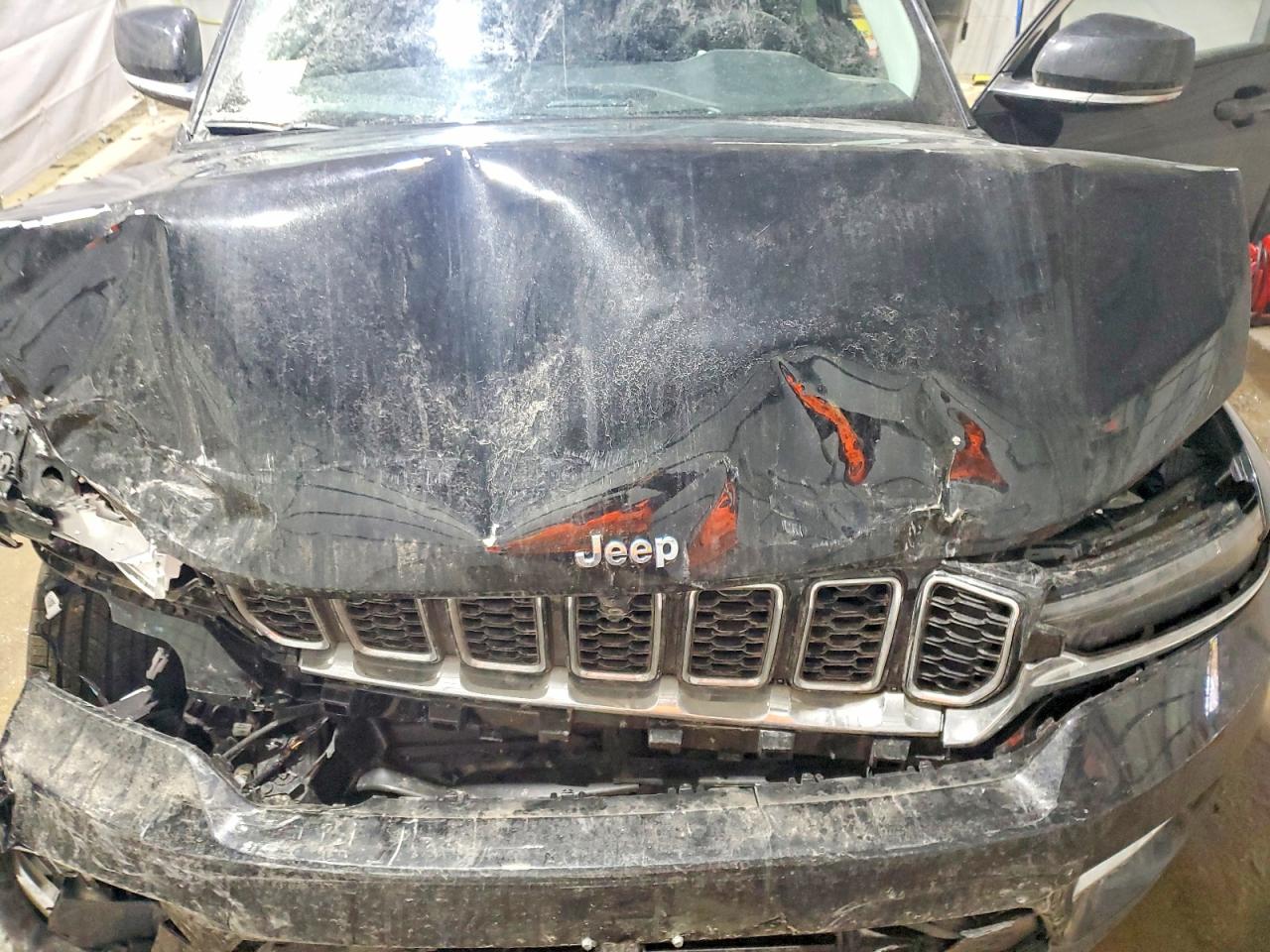 2024 JEEP GRAND CHEROKEE LIMITED 4XE photo 12