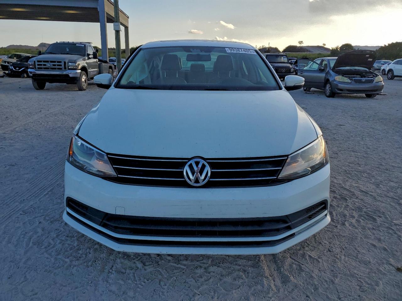 2016 VOLKSWAGEN JETTA SE photo 5