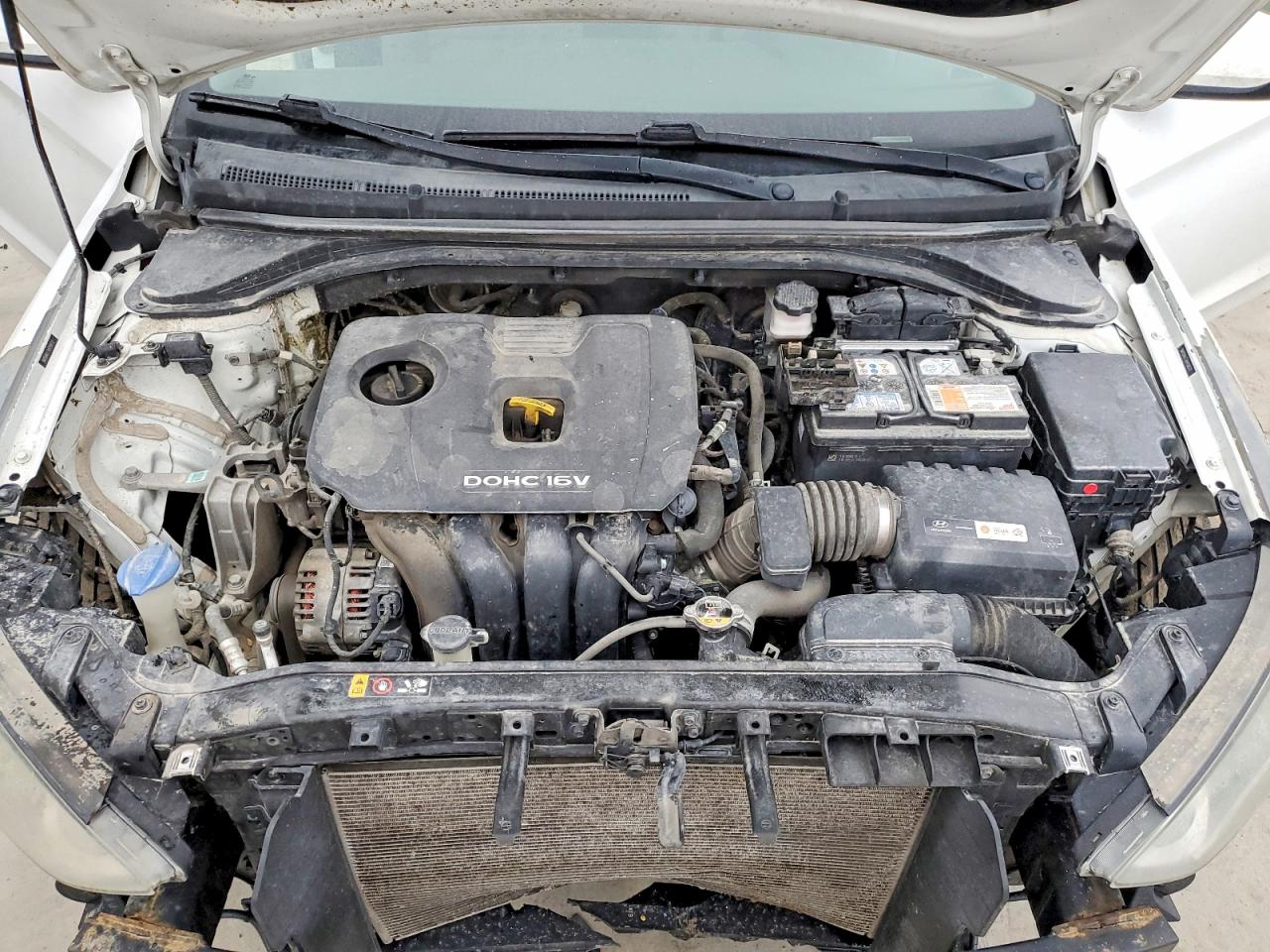 2017 HYUNDAI ELANTRA SE photo 11