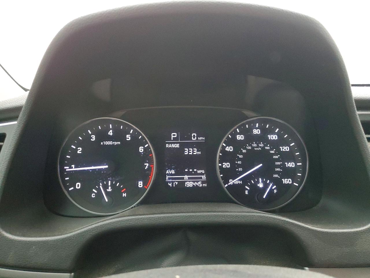 2017 HYUNDAI ELANTRA SE photo 9
