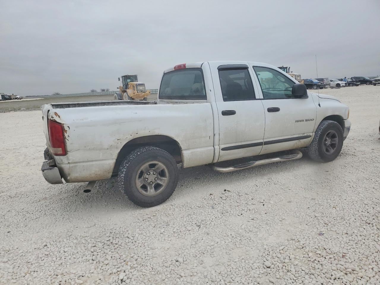2004 DODGE RAM 1500 photo 3