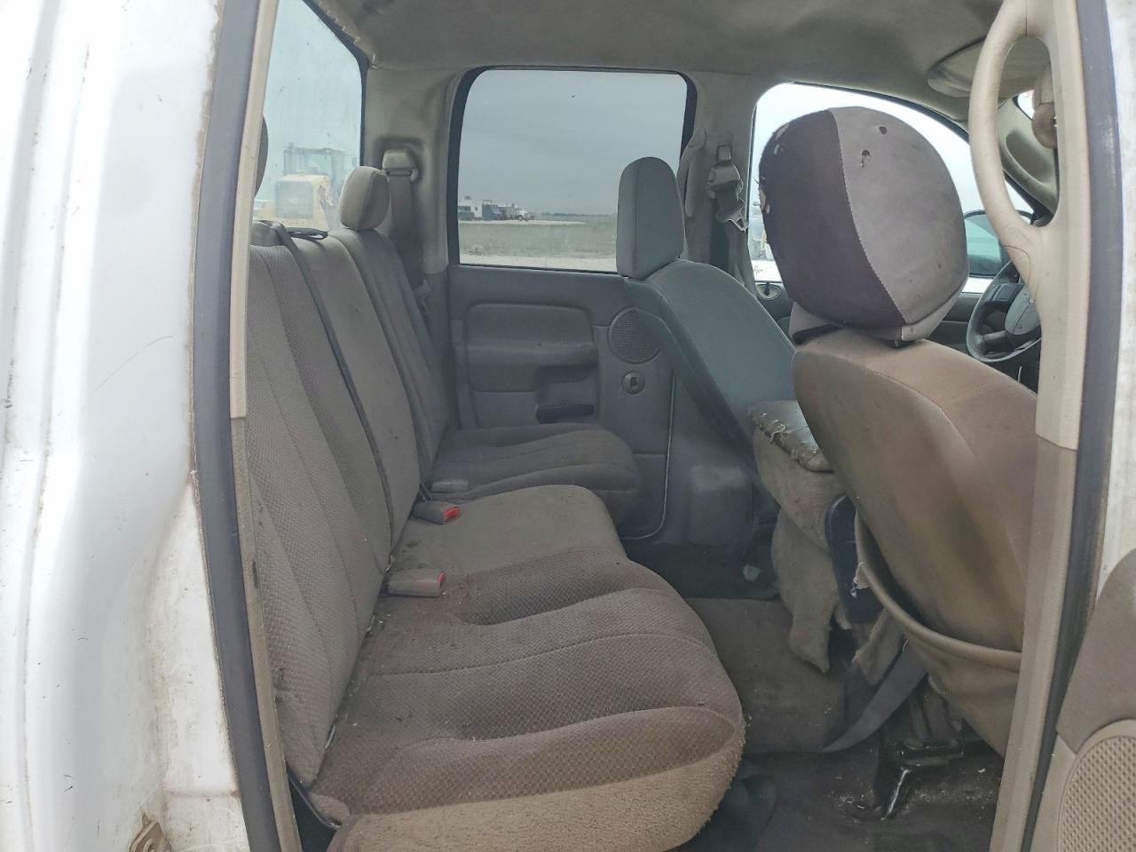 2004 DODGE RAM 1500 photo 10