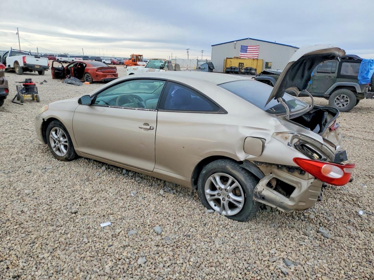 2005 TOYOTA CAMRY SOLARA SE photo 2