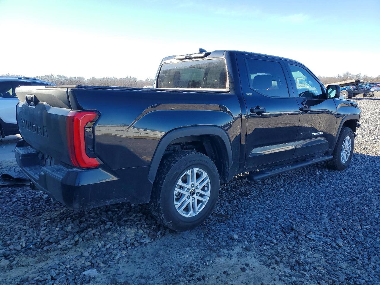2024 TOYOTA TUNDRA CREWMAX SR photo 3