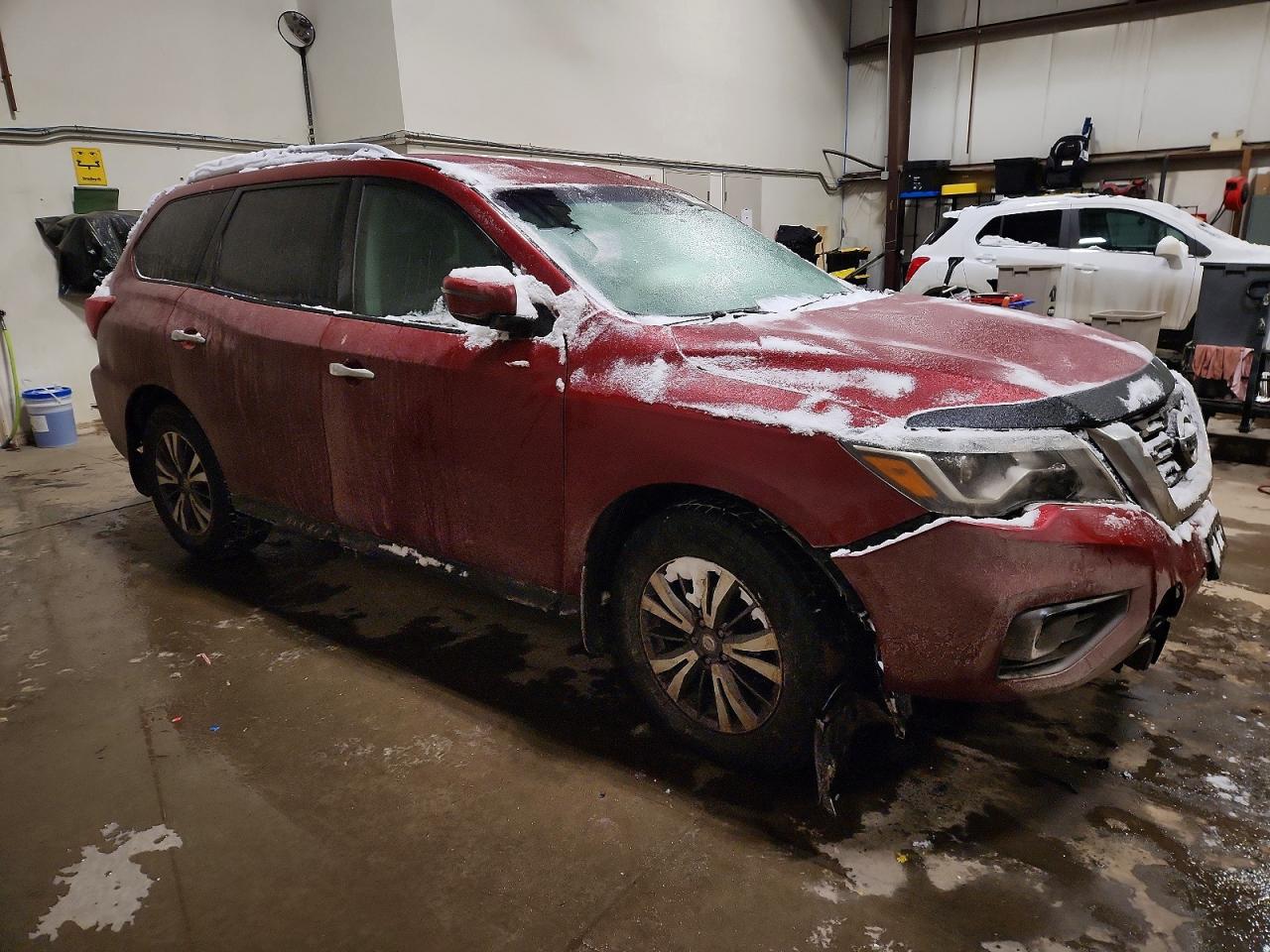 2017 NISSAN PATHFINDER S photo 4