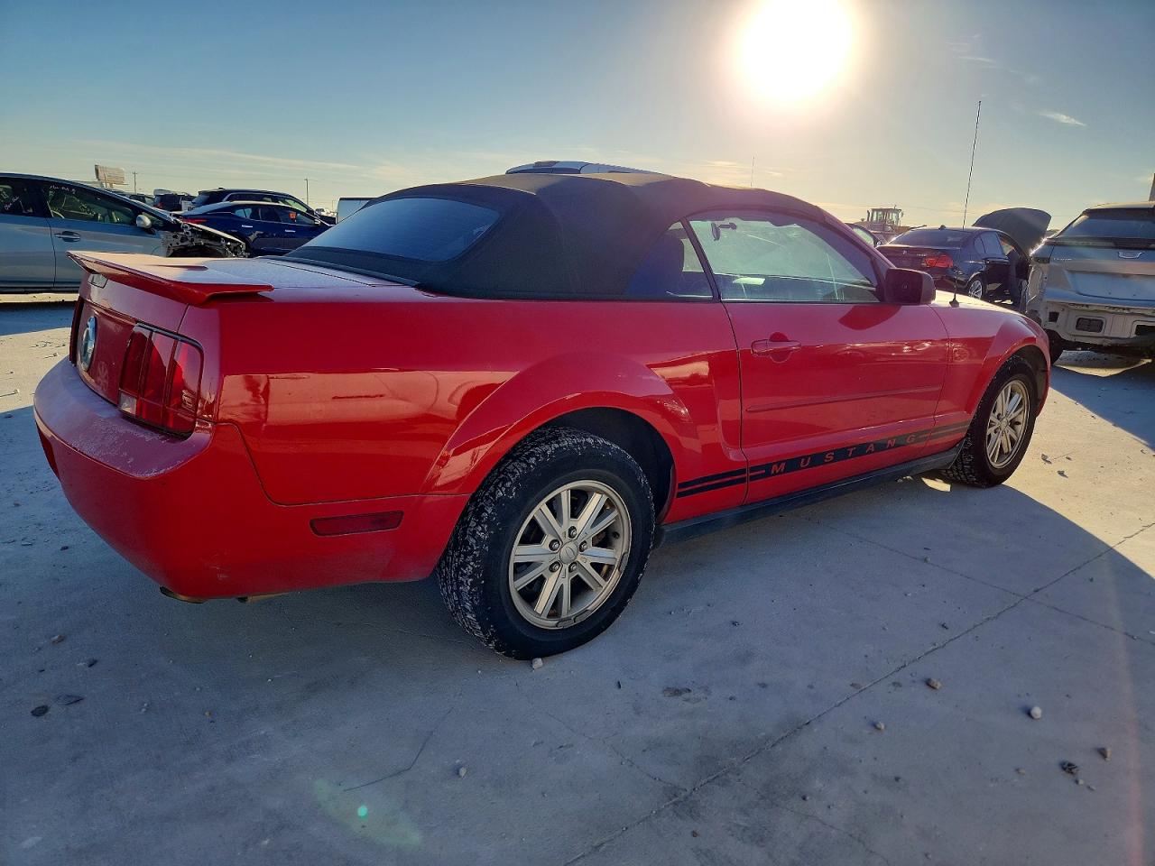 2008 FORD MUSTANG photo 3