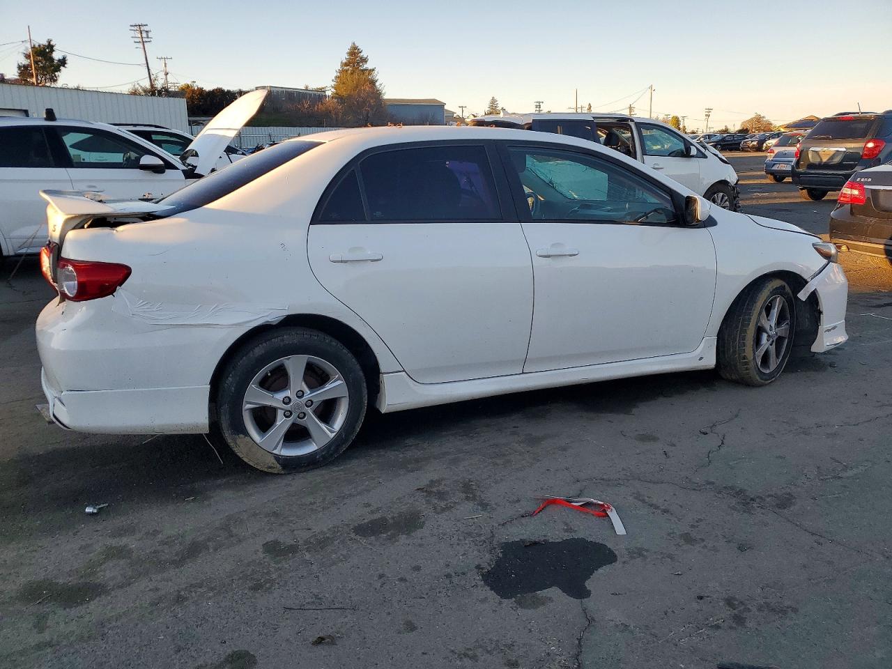 2013 TOYOTA COROLLA BASE photo 5