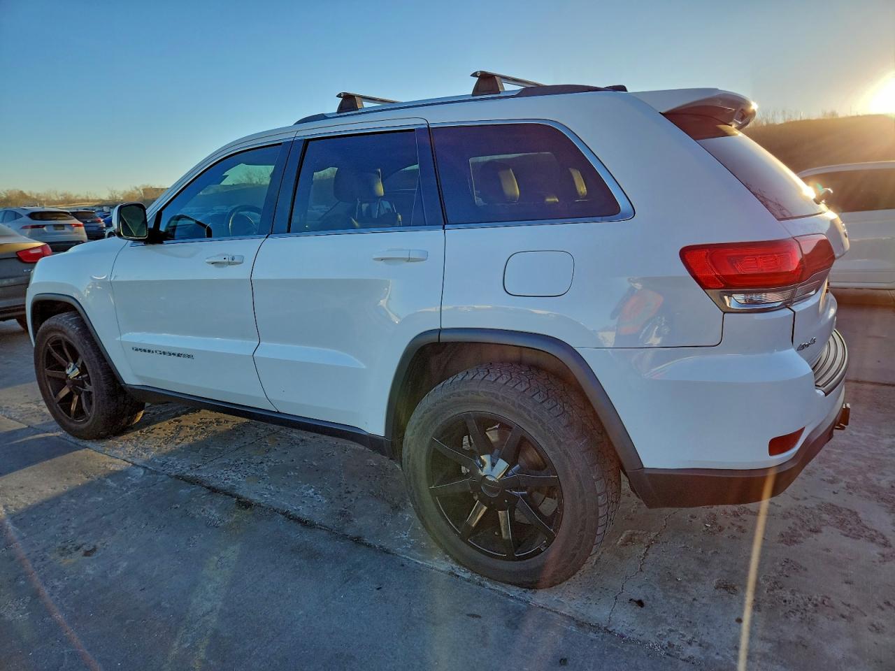 2014 JEEP GRAND CHEROKEE LAREDO photo 2