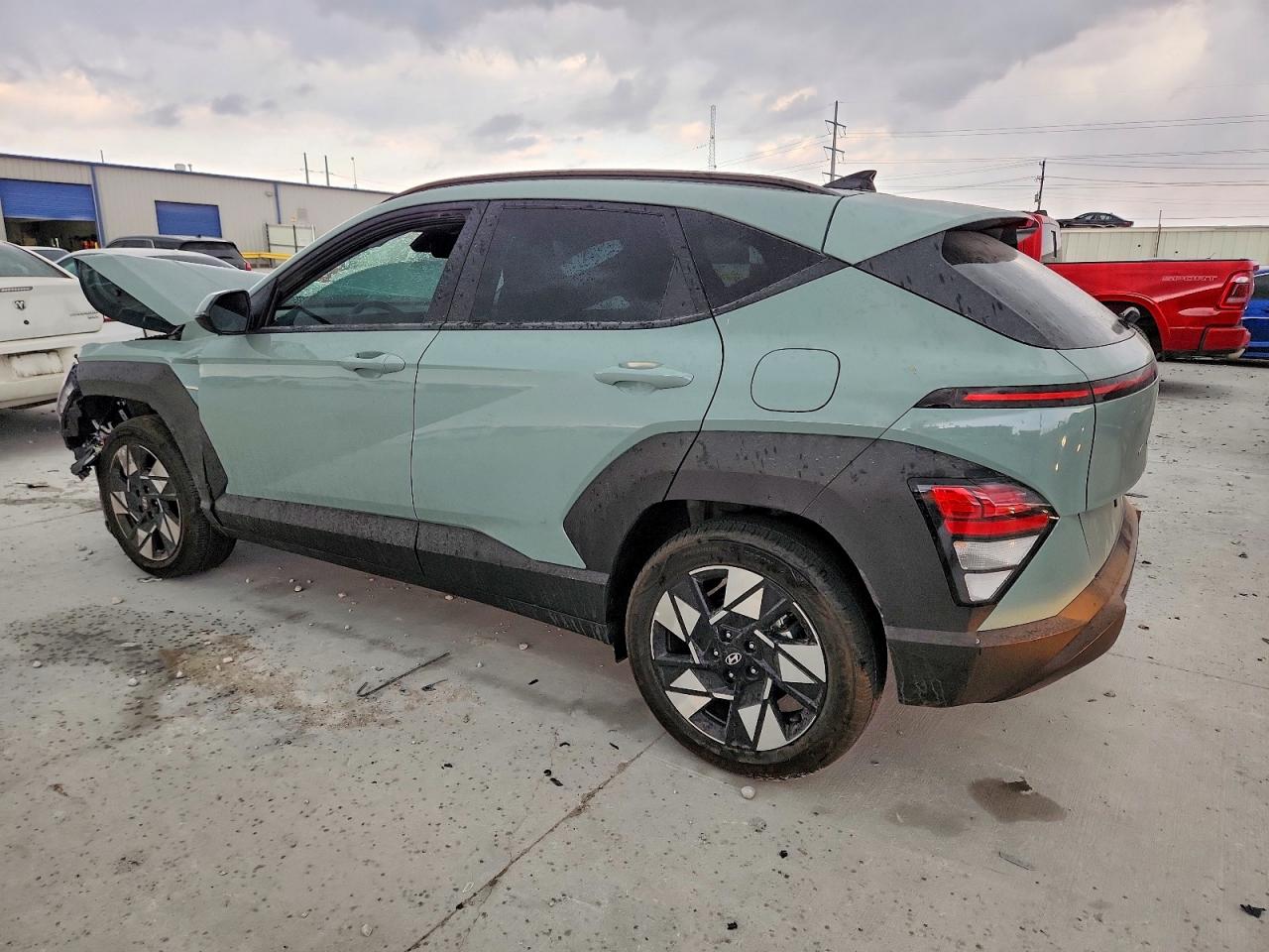 2025 HYUNDAI KONA SEL photo 2