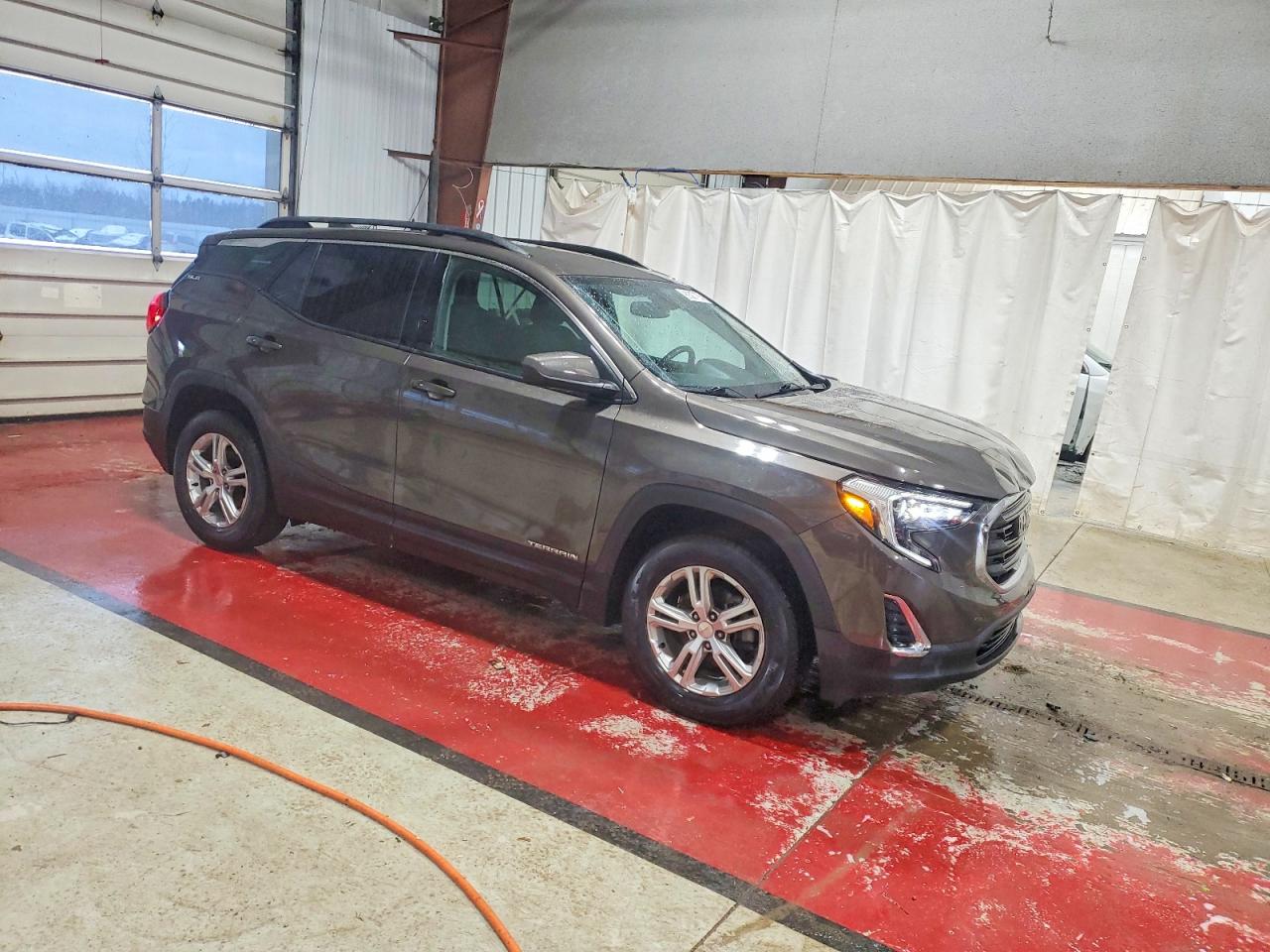 2019 GMC TERRAIN SLE photo 4