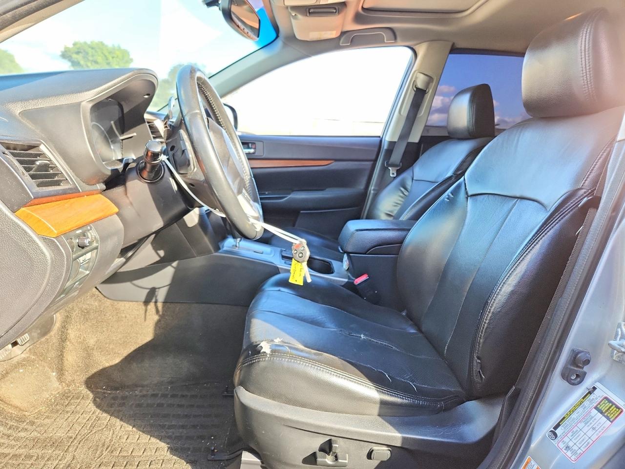 2014 SUBARU OUTBACK 3.6R LIMITED photo 7
