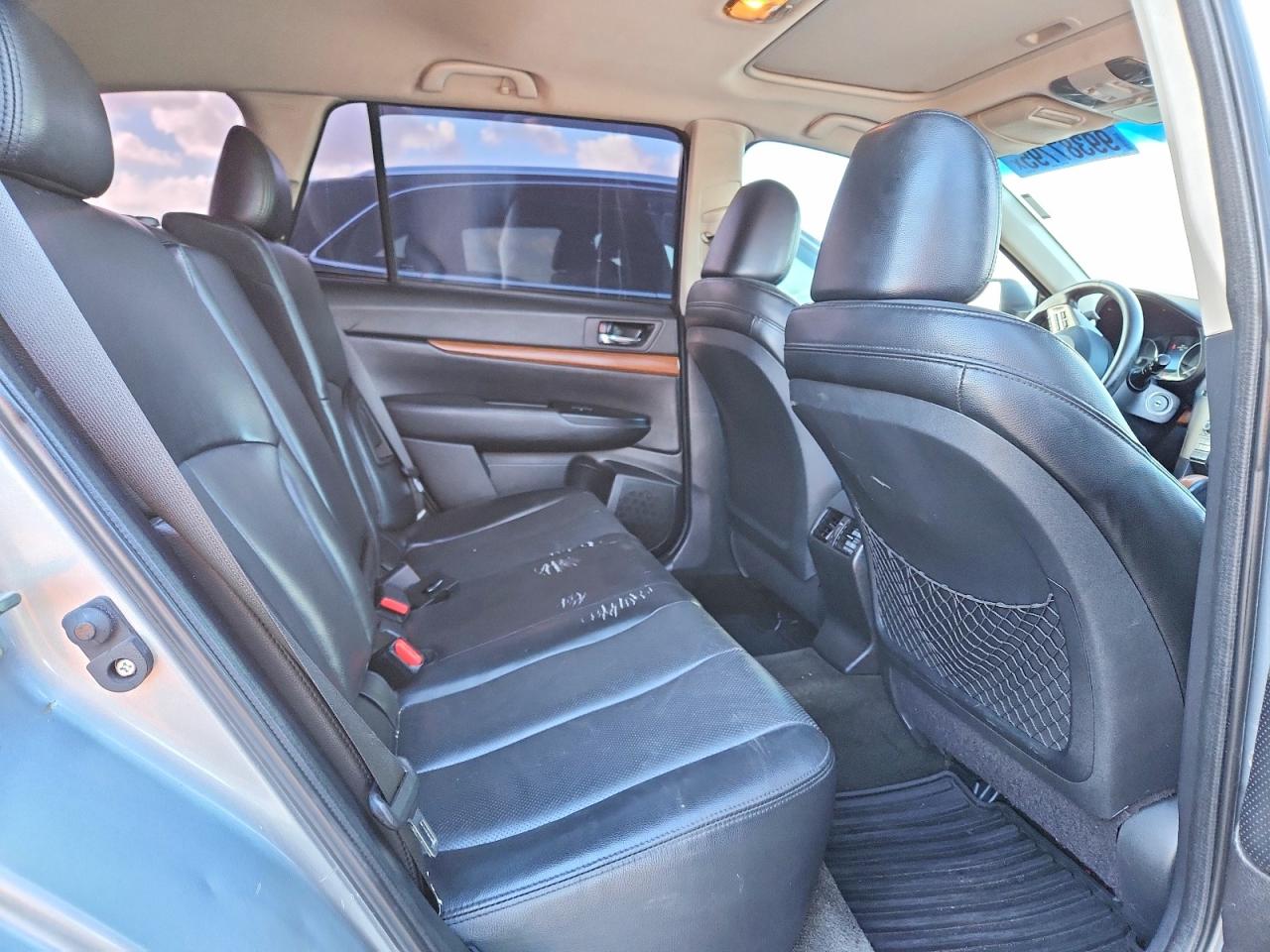 2014 SUBARU OUTBACK 3.6R LIMITED photo 11