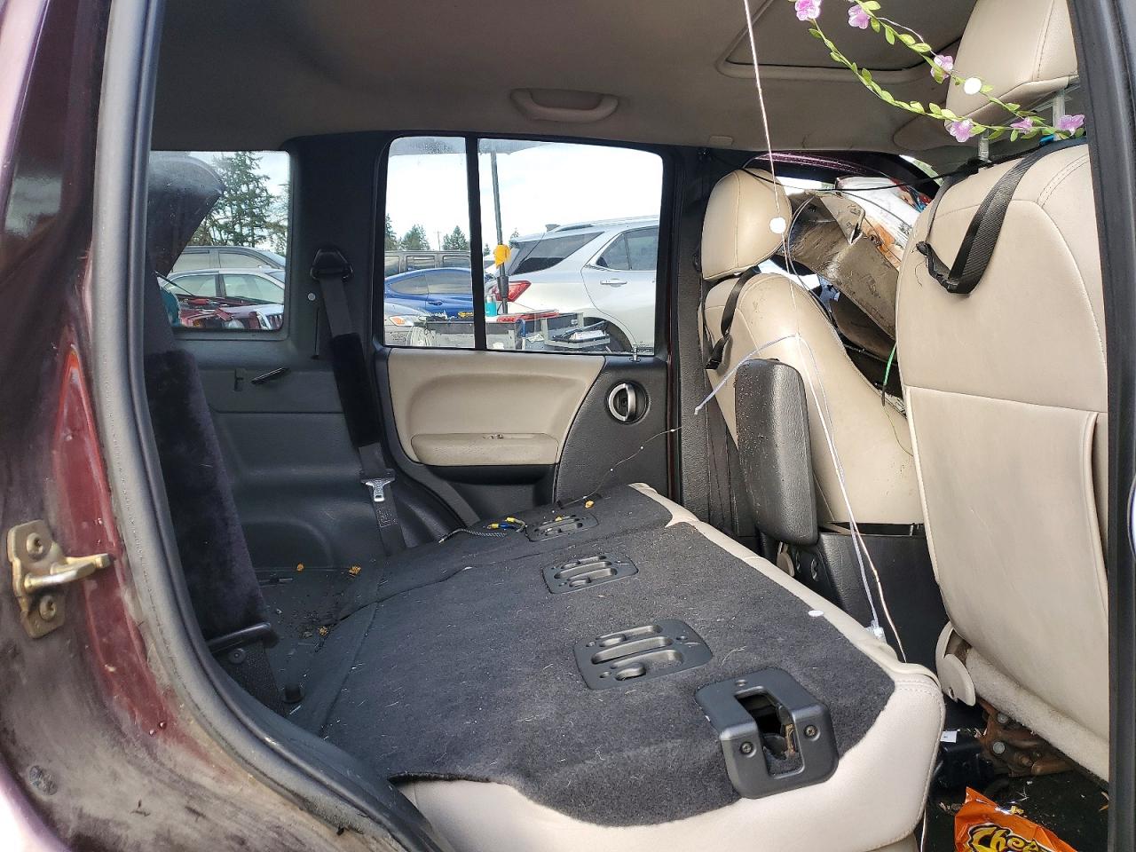 2004 JEEP LIBERTY LIMITED photo 21