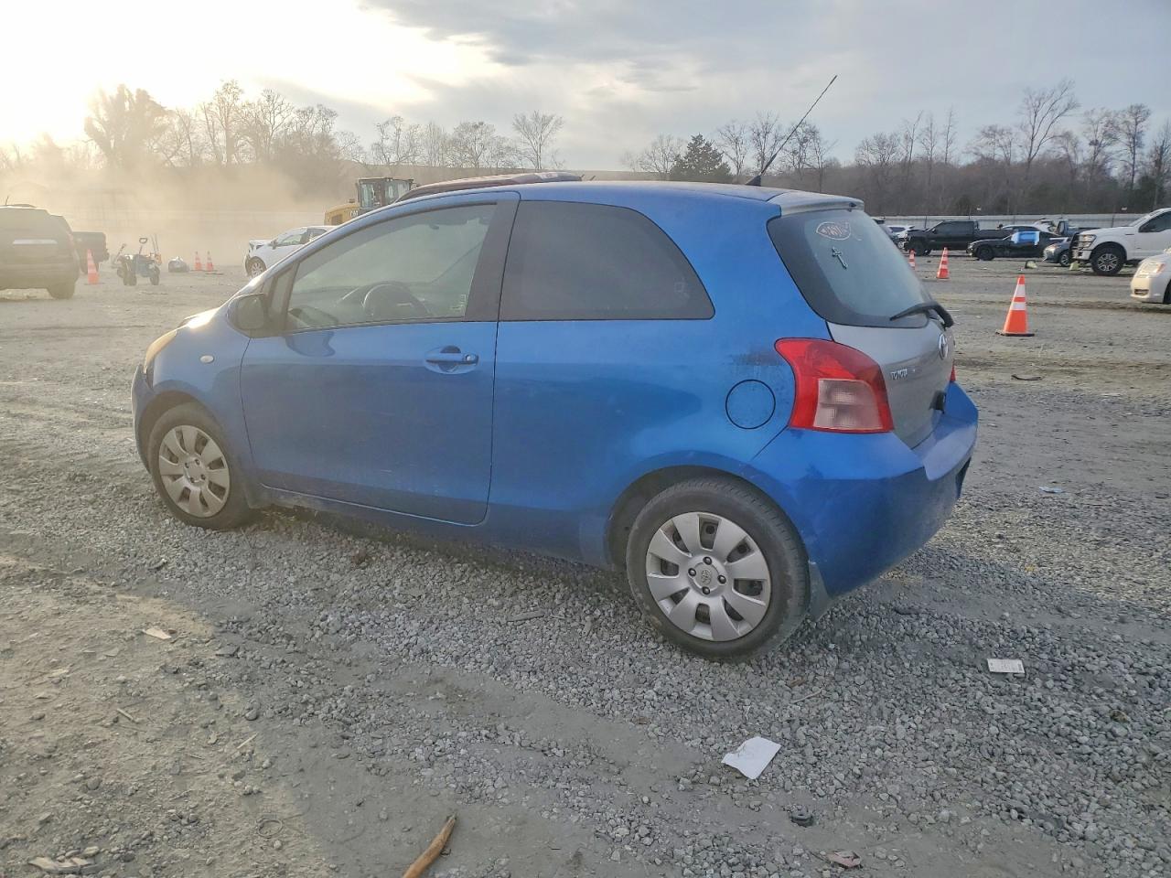 2007 TOYOTA YARIS photo 2