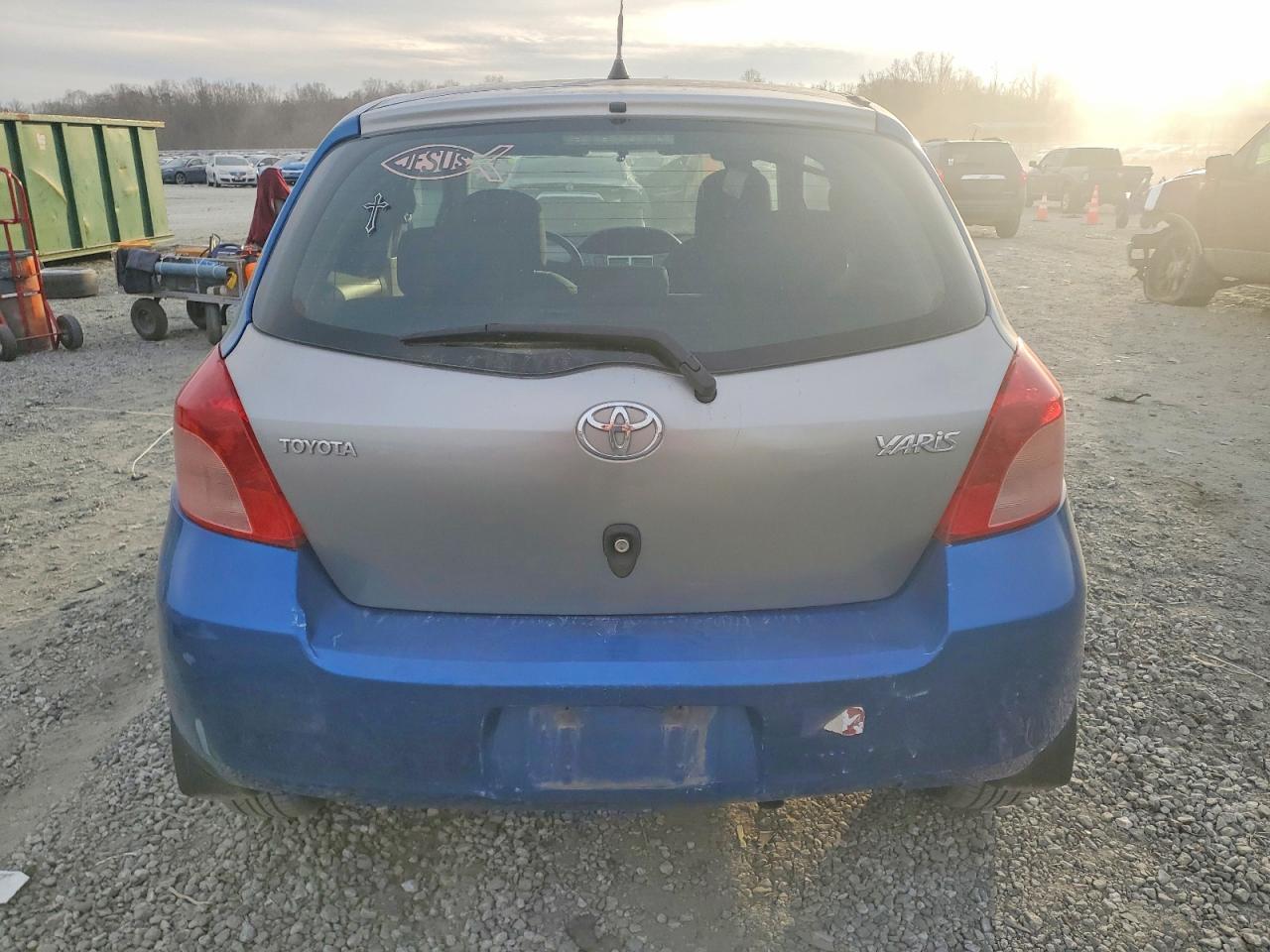 2007 TOYOTA YARIS photo 6