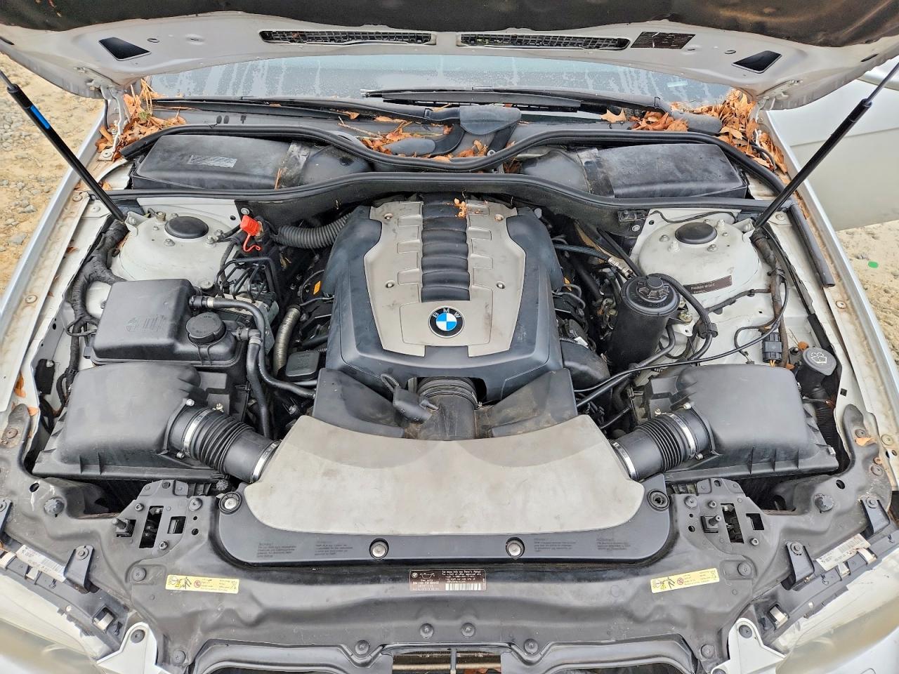 2007 BMW 750 photo 31
