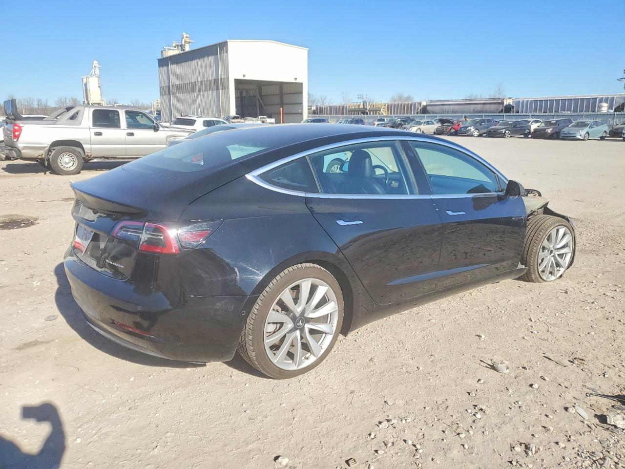 2018 TESLA MODEL 3 photo 3