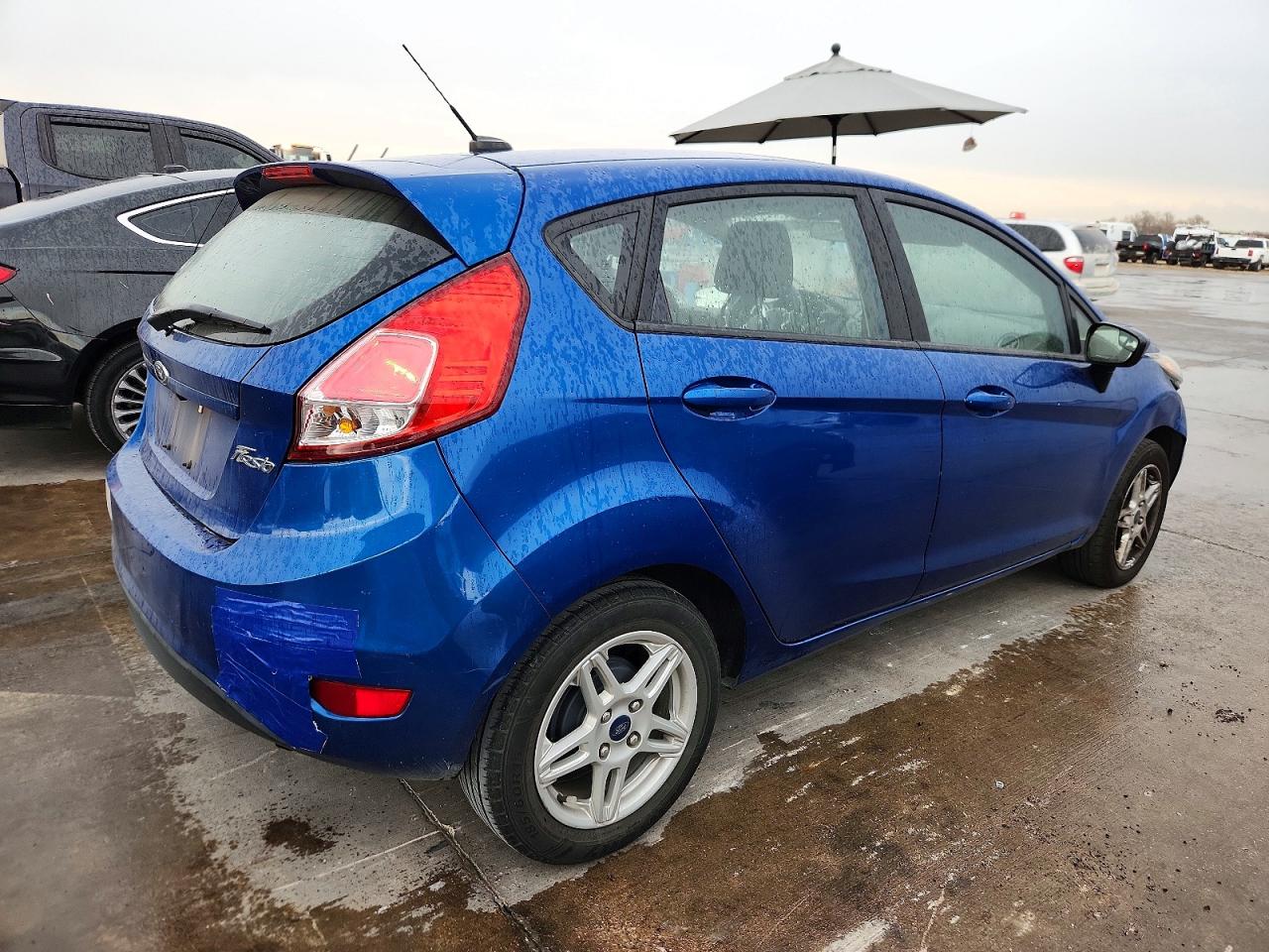 2019 FORD FIESTA SE photo 3