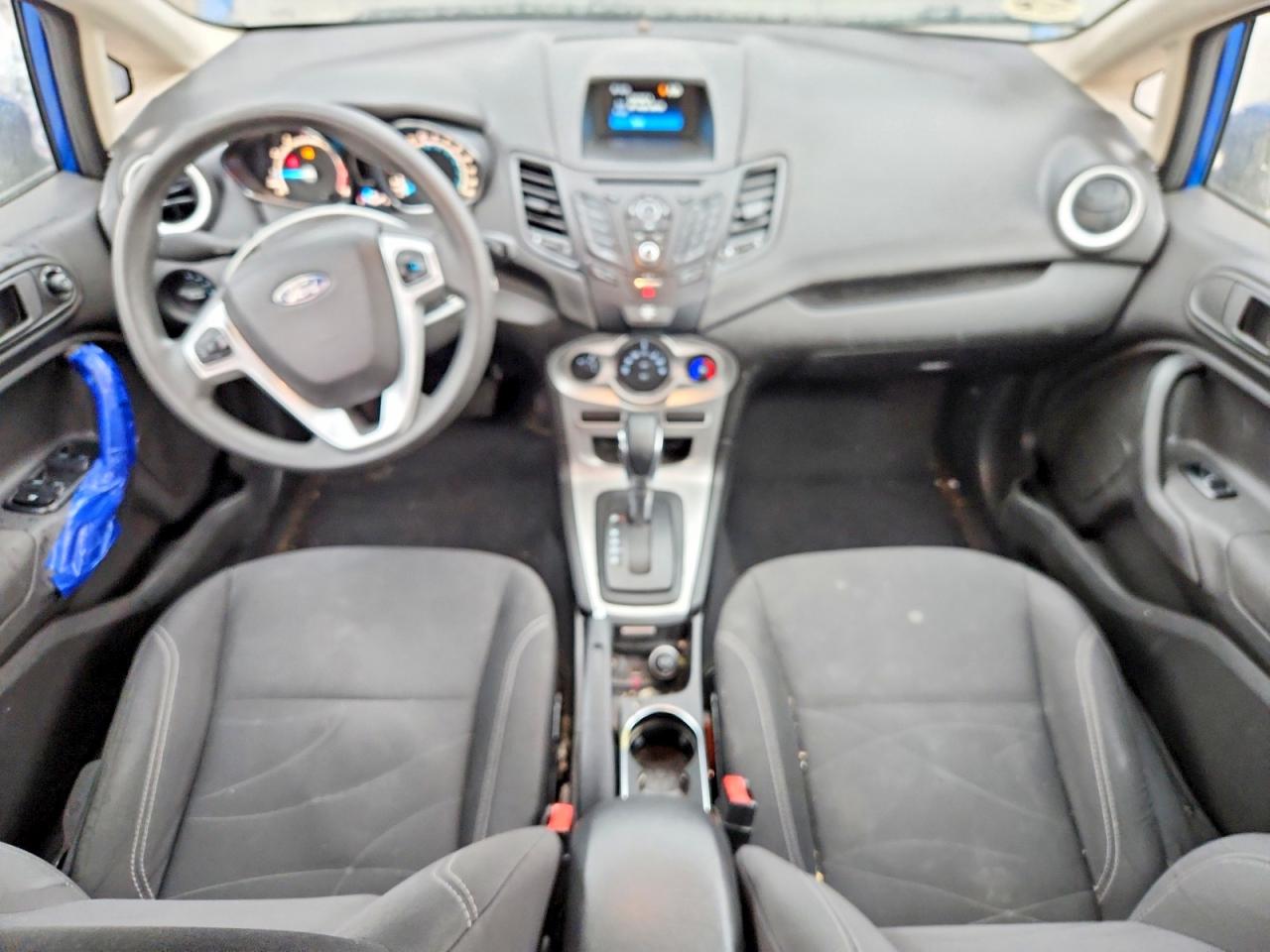 2019 FORD FIESTA SE photo 8
