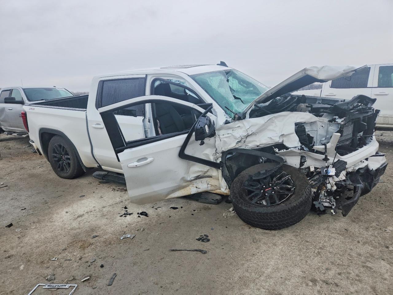 2025 GMC SIERRA K1500 ELEVATION photo 4