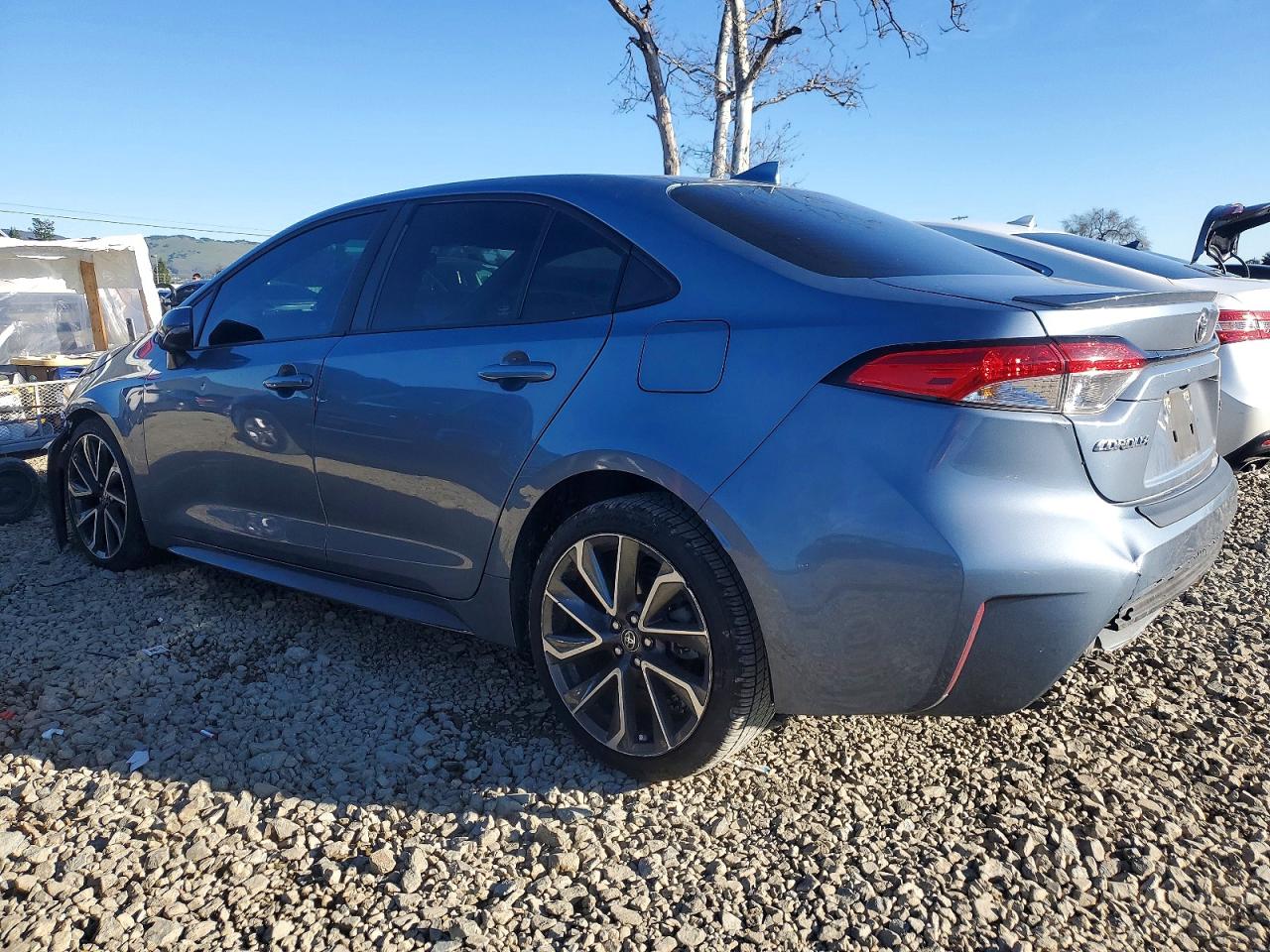 2020 TOYOTA COROLLA SE photo 2