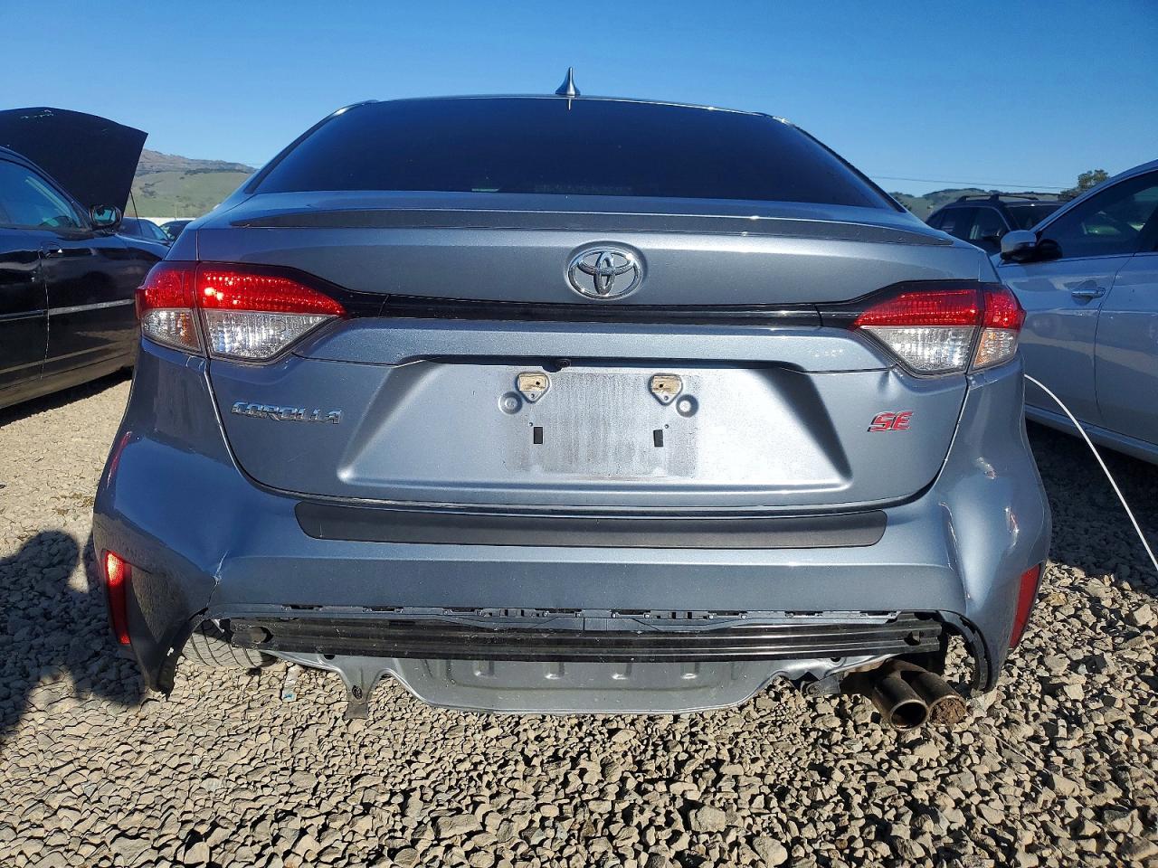 2020 TOYOTA COROLLA SE photo 6
