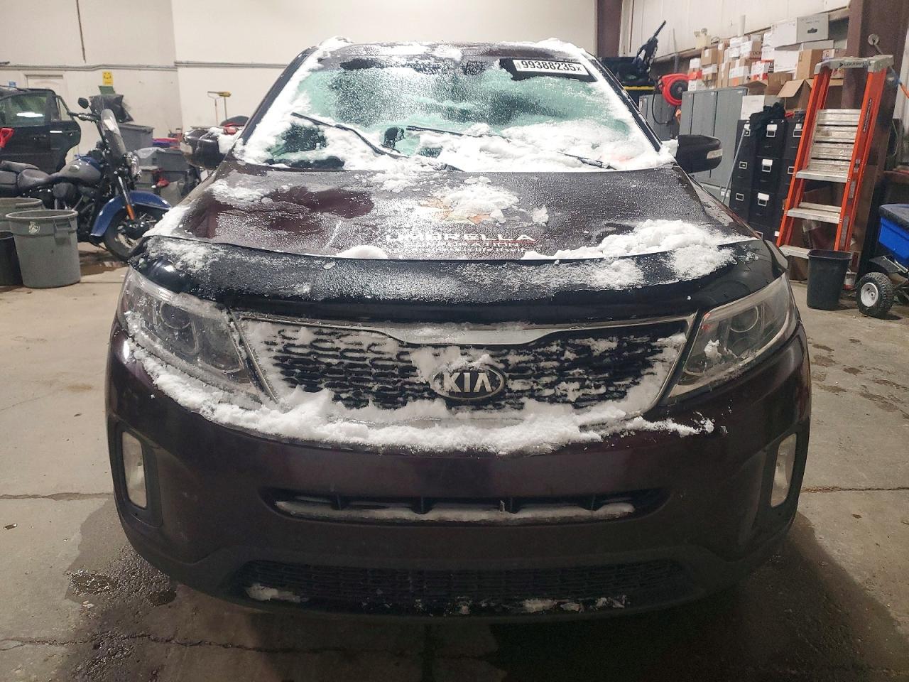 2014 KIA SORENTO LX photo 5