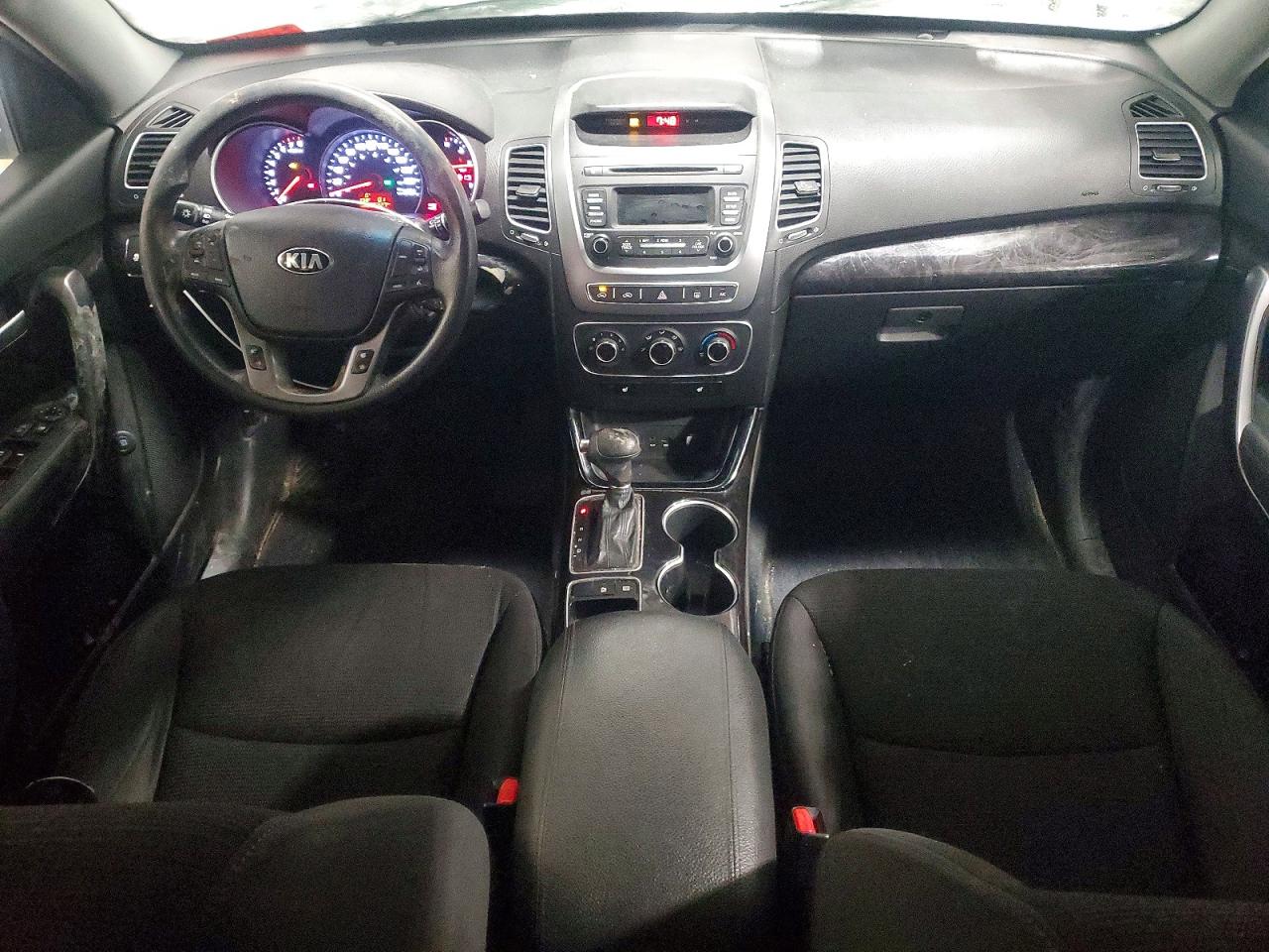 2014 KIA SORENTO LX photo 8