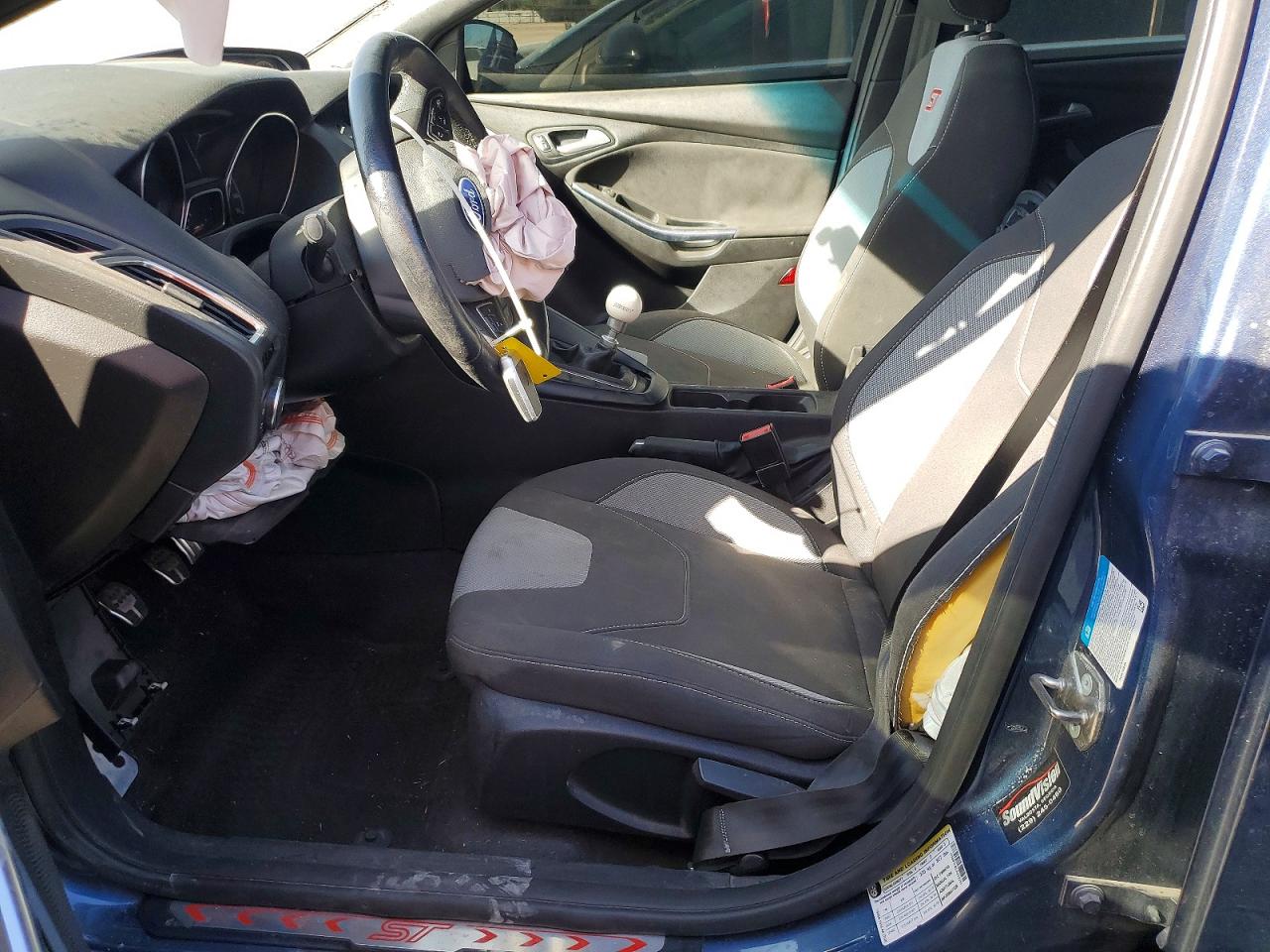 2018 FORD FOCUS ST photo 7