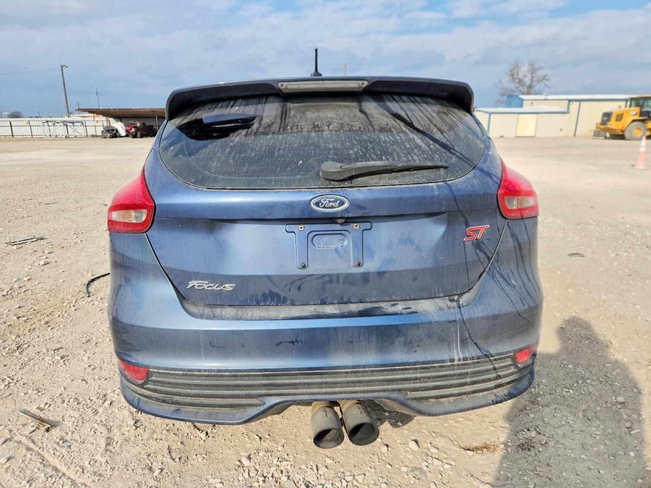 2018 FORD FOCUS ST photo 6