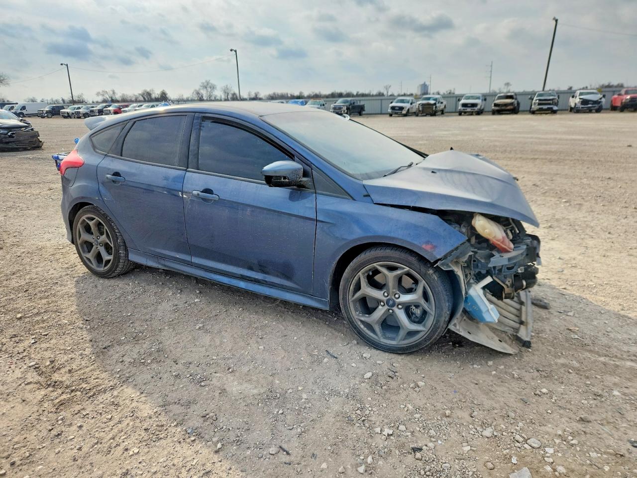 2018 FORD FOCUS ST photo 4