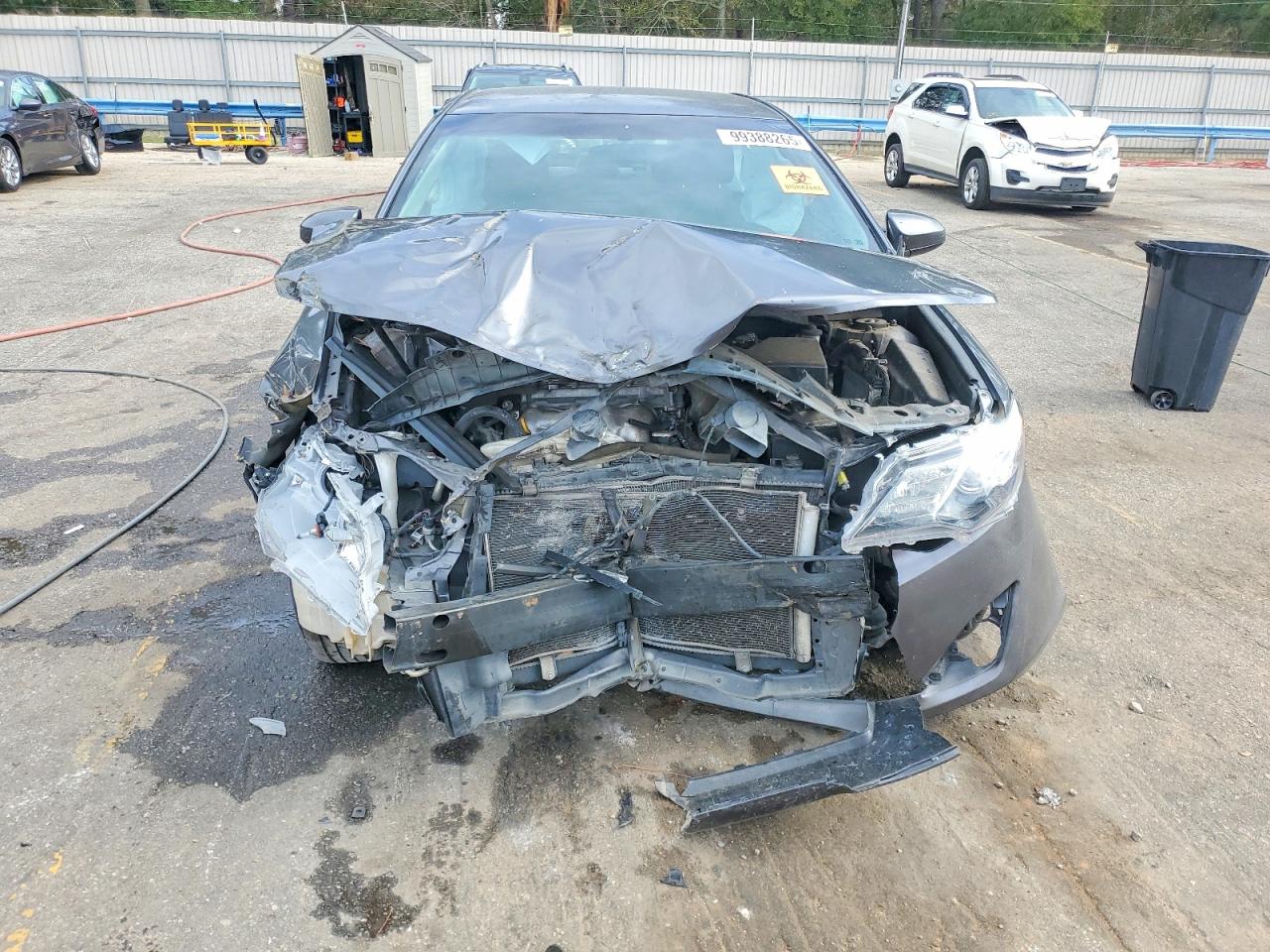 2012 TOYOTA CAMRY LE photo 9