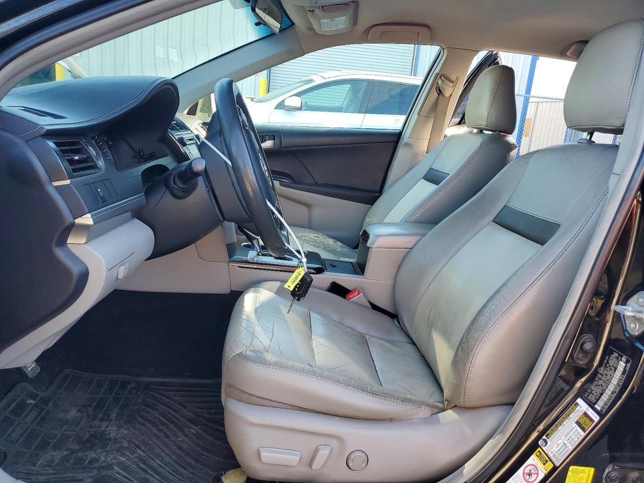2012 TOYOTA CAMRY BASE photo 7