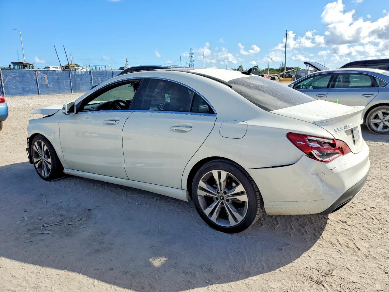 2018 MERCEDES-BENZ CLA 250 photo 2