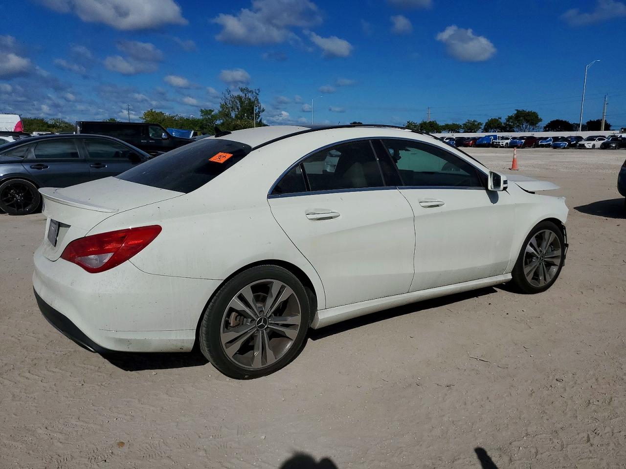 2018 MERCEDES-BENZ CLA 250 photo 3