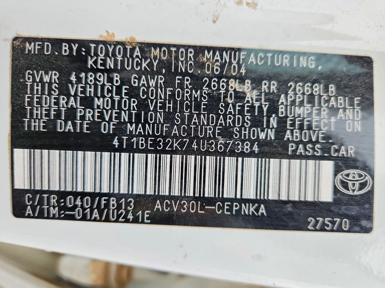 2004 TOYOTA CAMRY LE photo 12