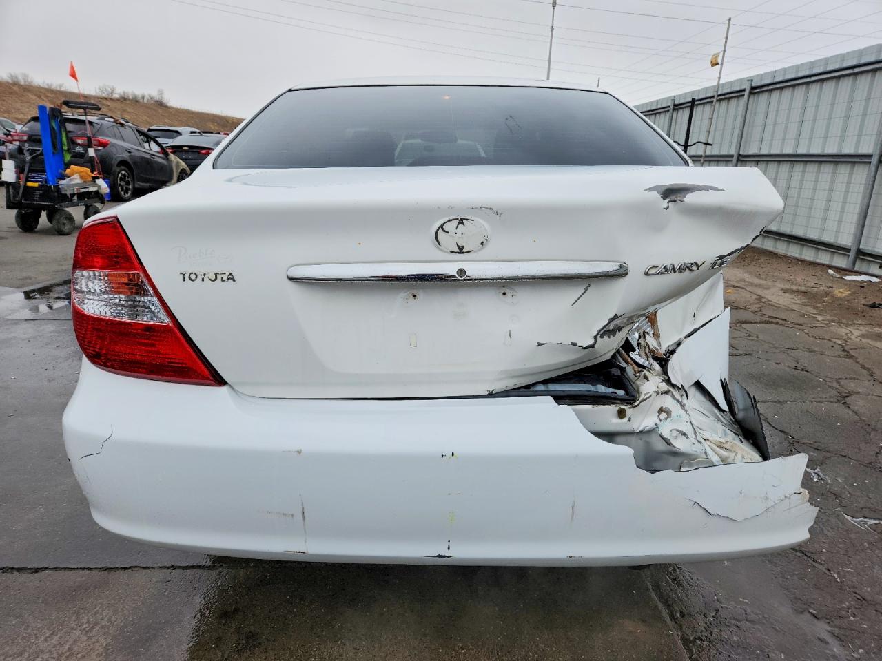 2004 TOYOTA CAMRY LE photo 6