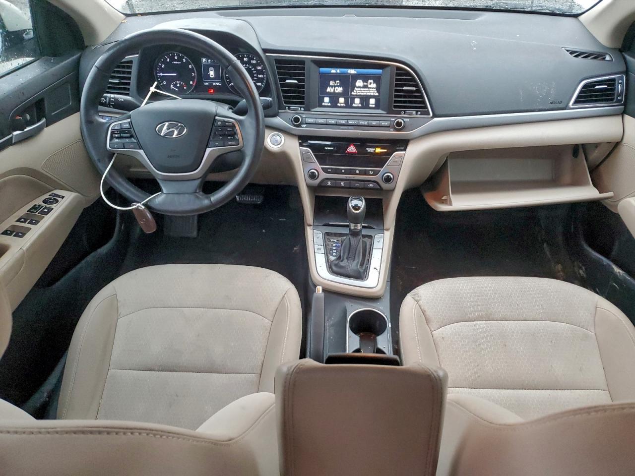 2017 HYUNDAI ELANTRA SE photo 8