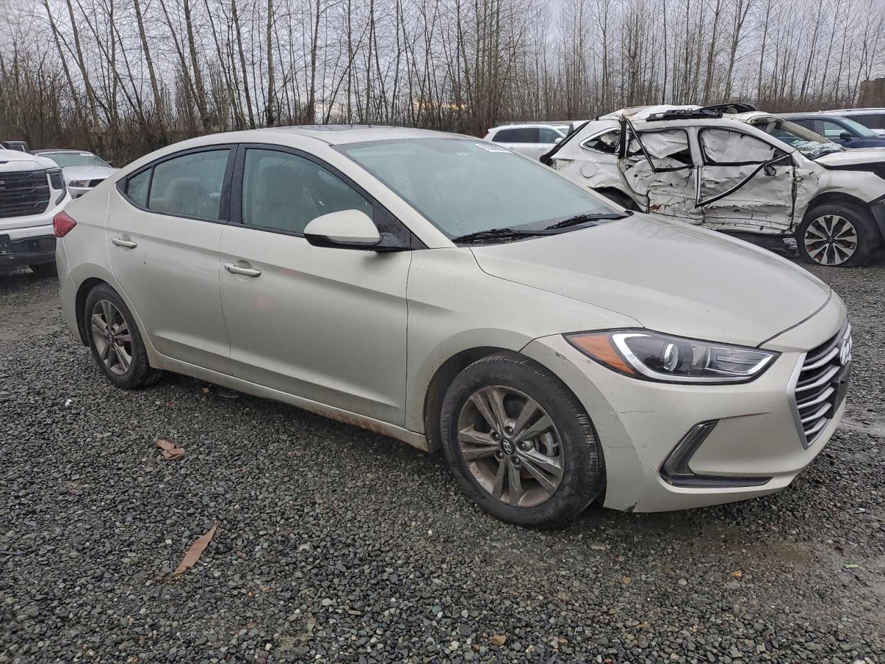 2017 HYUNDAI ELANTRA SE photo 4