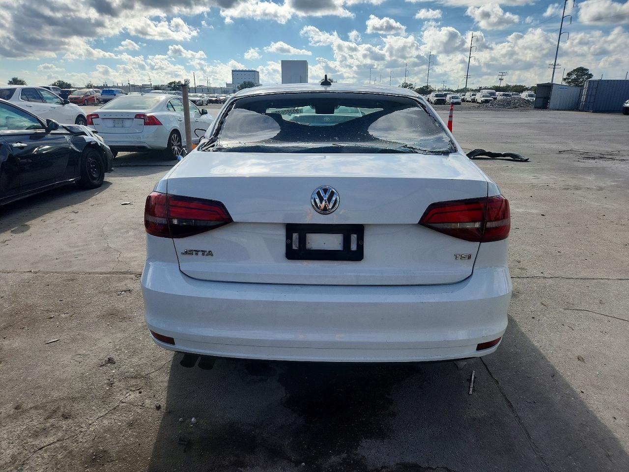 2016 VOLKSWAGEN JETTA S photo 6