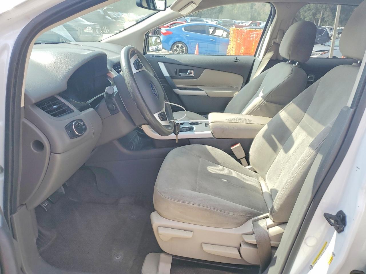 2014 FORD EDGE SE photo 19