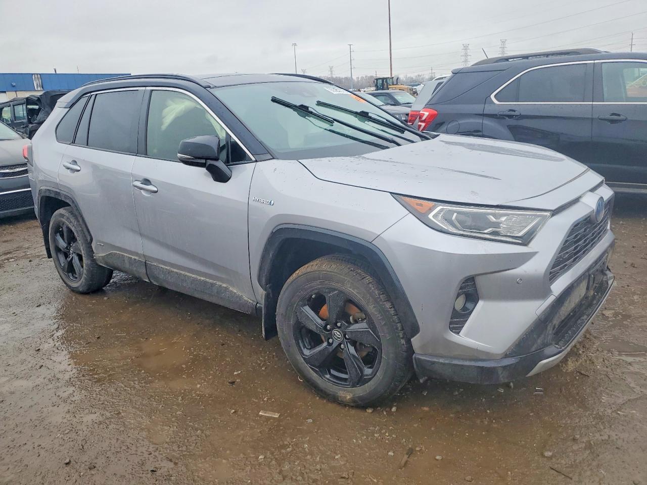 2019 TOYOTA RAV4 XSE photo 4