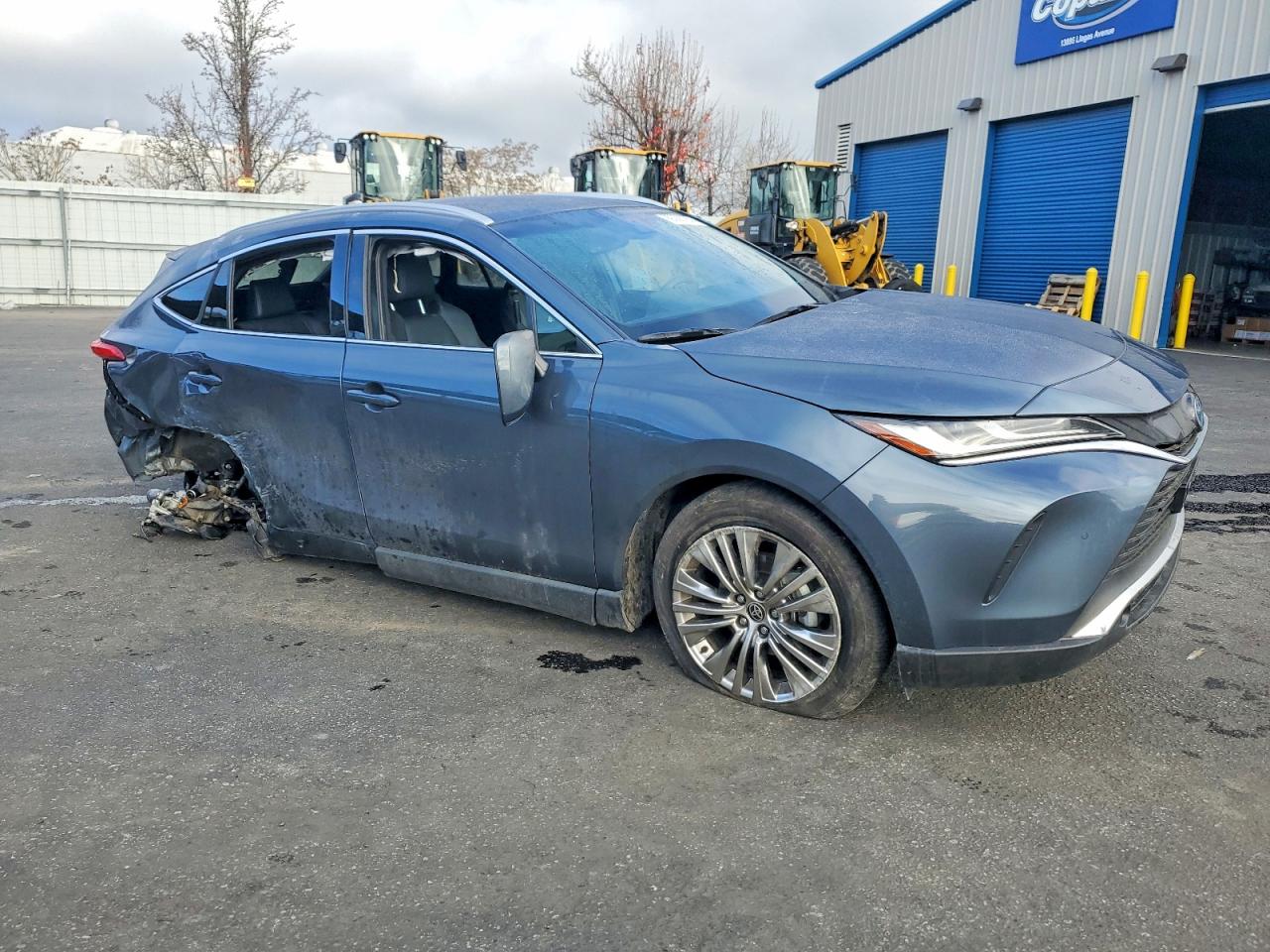 2024 TOYOTA VENZA LE photo 4