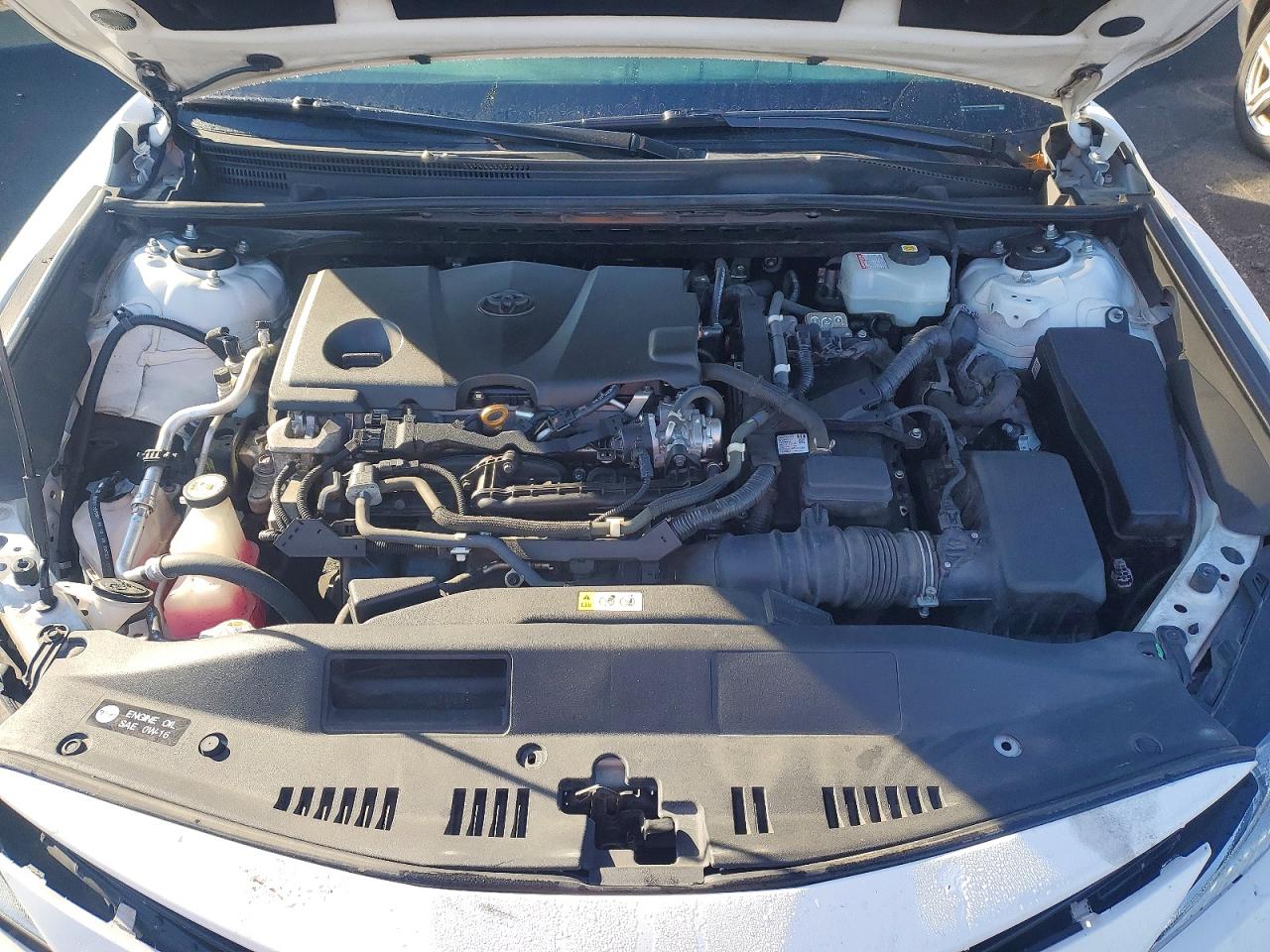 2021 TOYOTA CAMRY LE photo 11