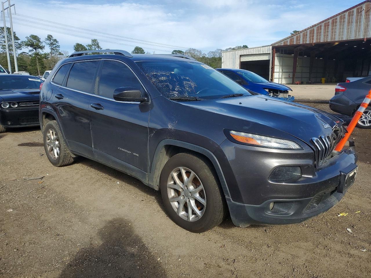 2018 JEEP CHEROKEE LATITUDE PLUS photo 4