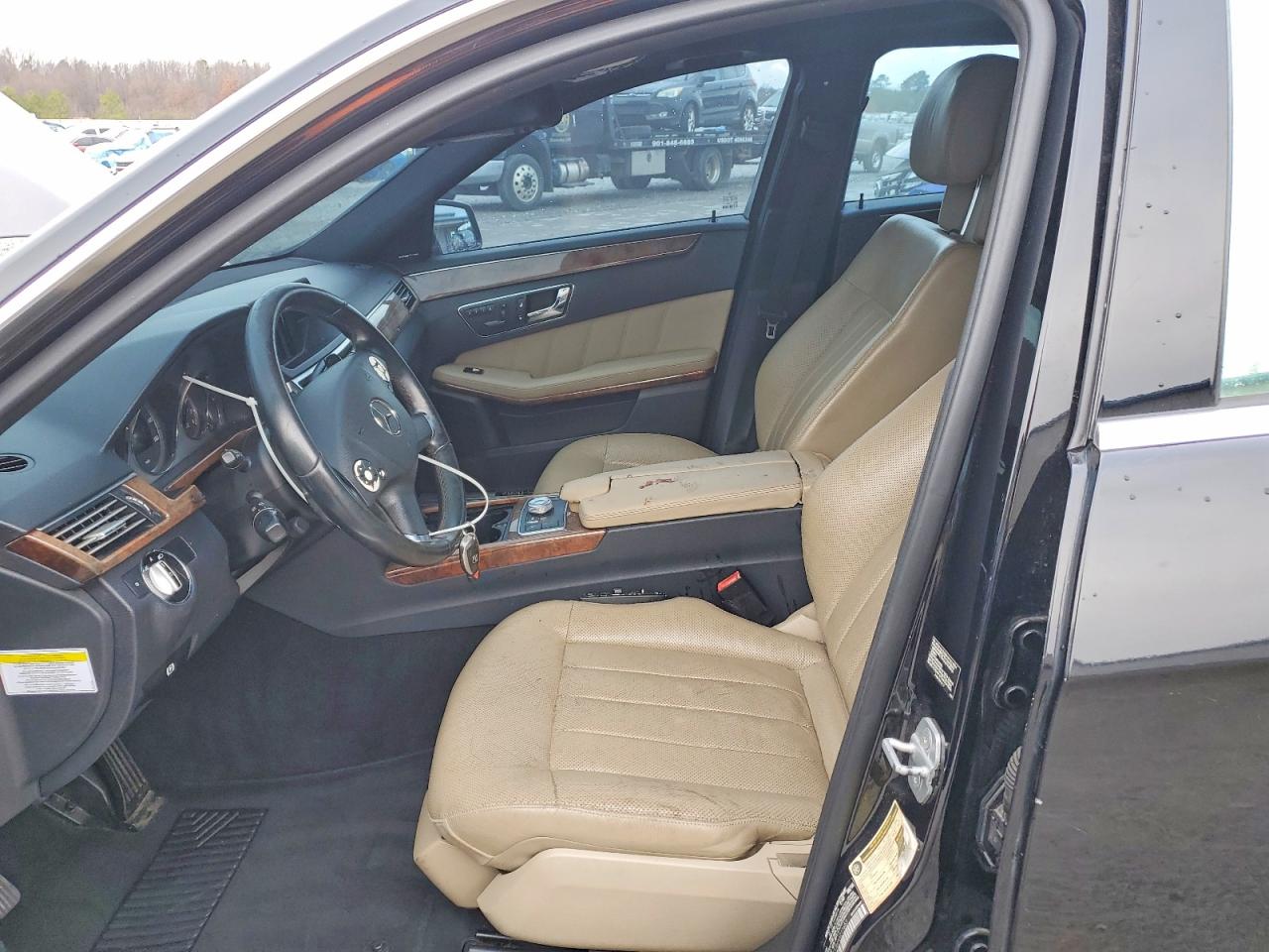 2010 MERCEDES-BENZ E 550 photo 7