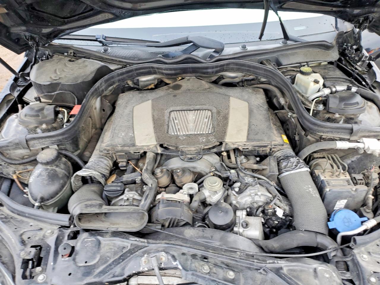 2010 MERCEDES-BENZ E 550 photo 11