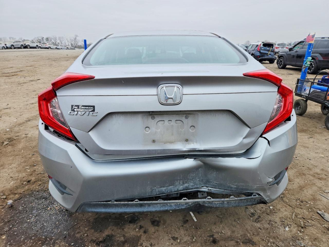 2016 HONDA CIVIC LX photo 6