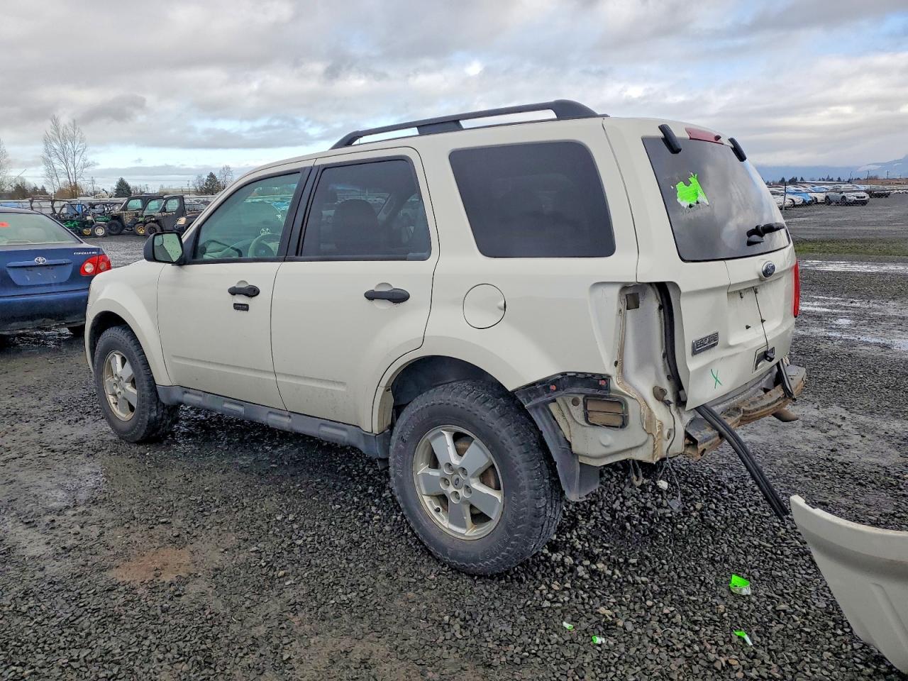 2012 FORD ESCAPE XLT photo 2